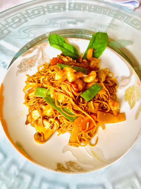 Nouilles sautées aux fruits de mer